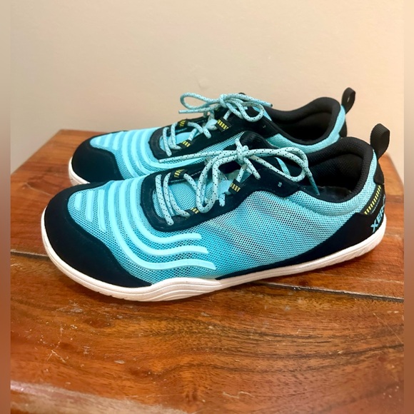 Xero Shoes 360 Women's Barefoot Cross-Training Sky Blue and Black Size 10 - Picture 3 of 7